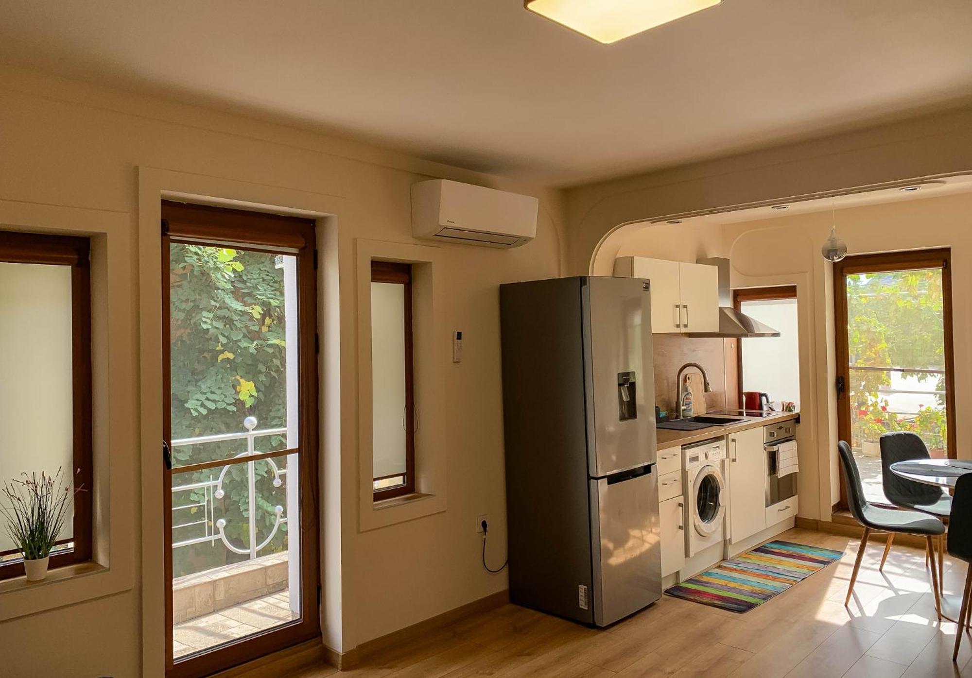 2-Bedroom Flat - Sunny Balcony Plovdiv Exterior photo
