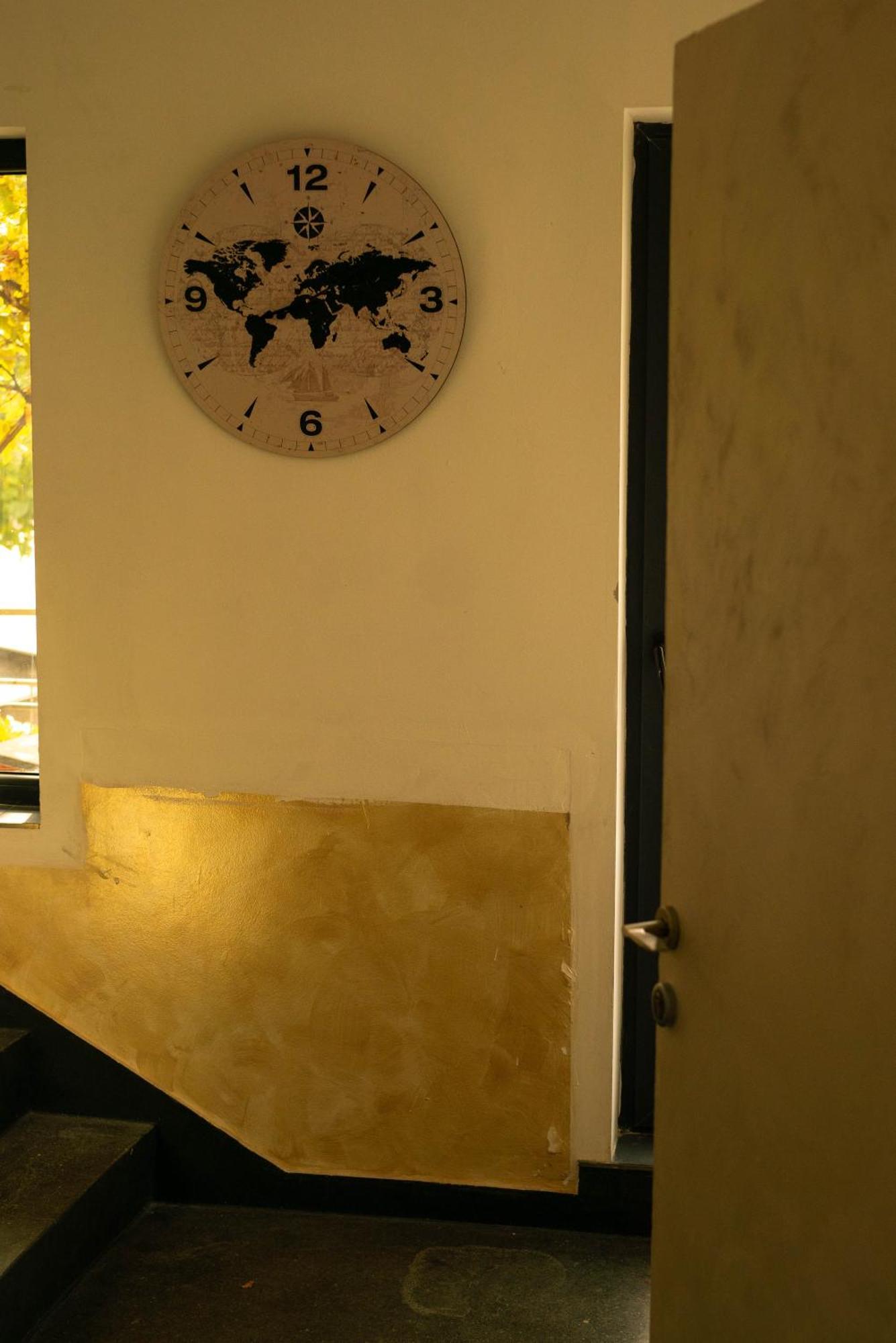 2-Bedroom Flat - Sunny Balcony Plovdiv Exterior photo